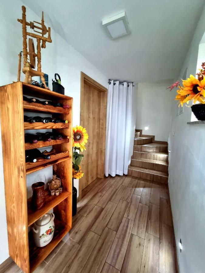 Gartnar Home -Hiska S Pridihom Domacnosti In Pogledom Na Hribe. Radovljica Bagian luar foto
